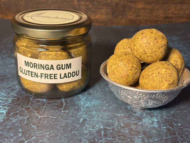 Moringa Gum Moong laddus